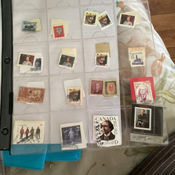 Stamp collectors , have a look Vintage stamps , couple Elvis , also 1cent stamps - Picture 3 of 10